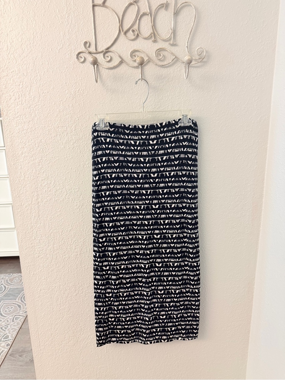 Bisou Bisou Black and White Patterned Maxi Skirt